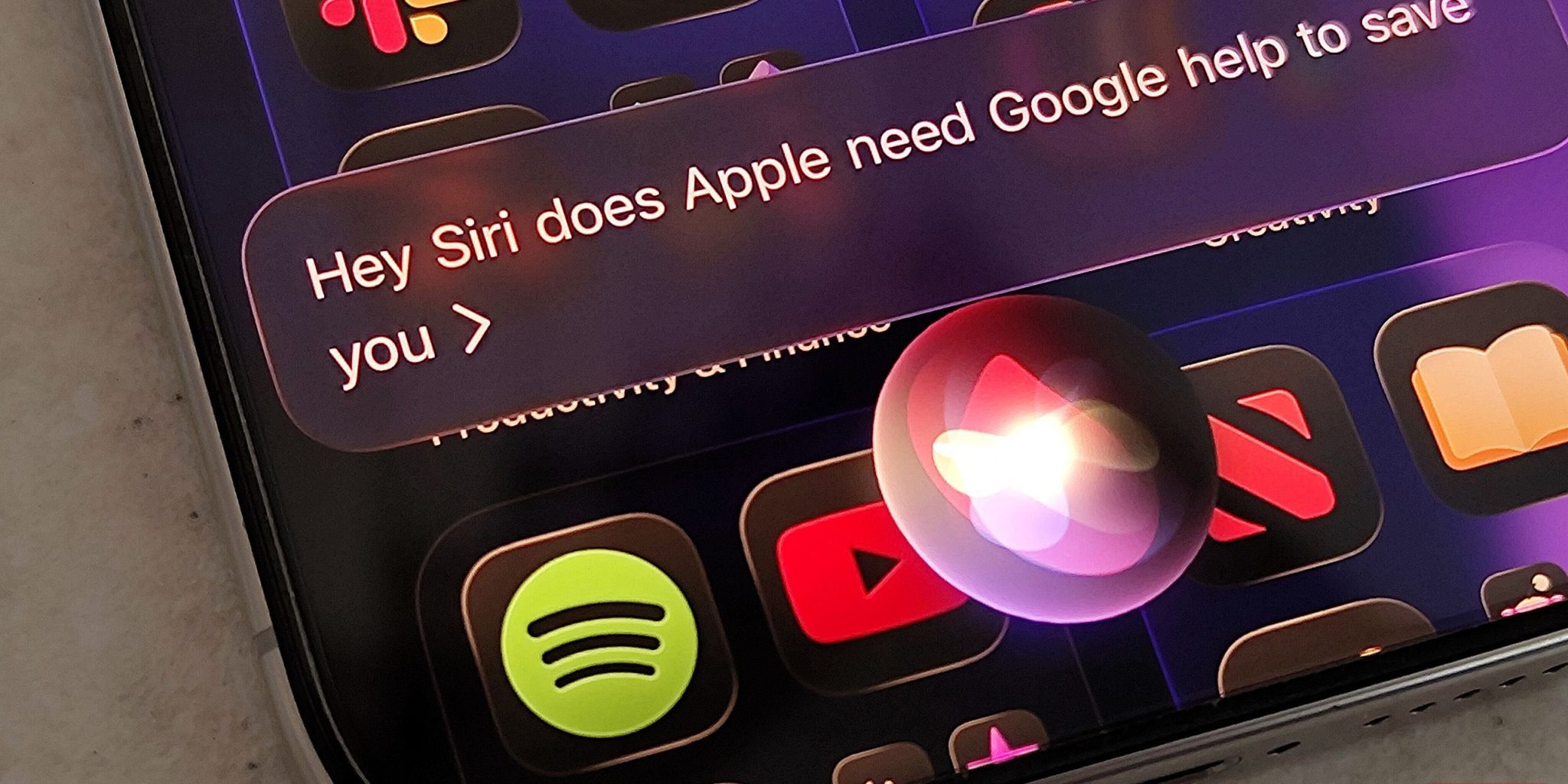 مساعد أبل سيري على هاتف iPhone 16 Pro