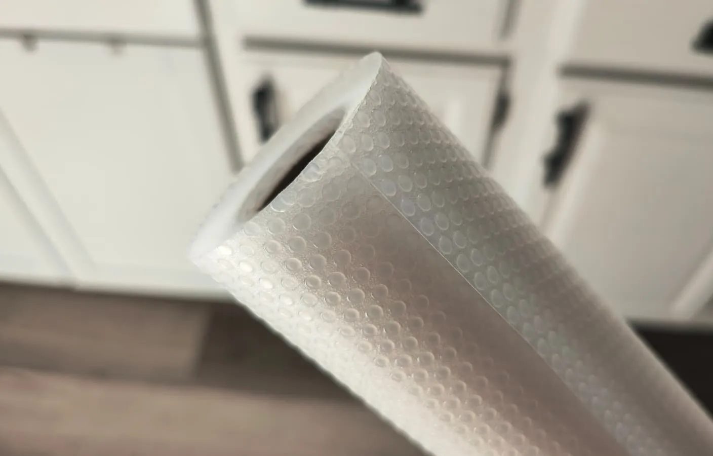 صورة مقربة لنهاية لفة بطانة بلاستيكية