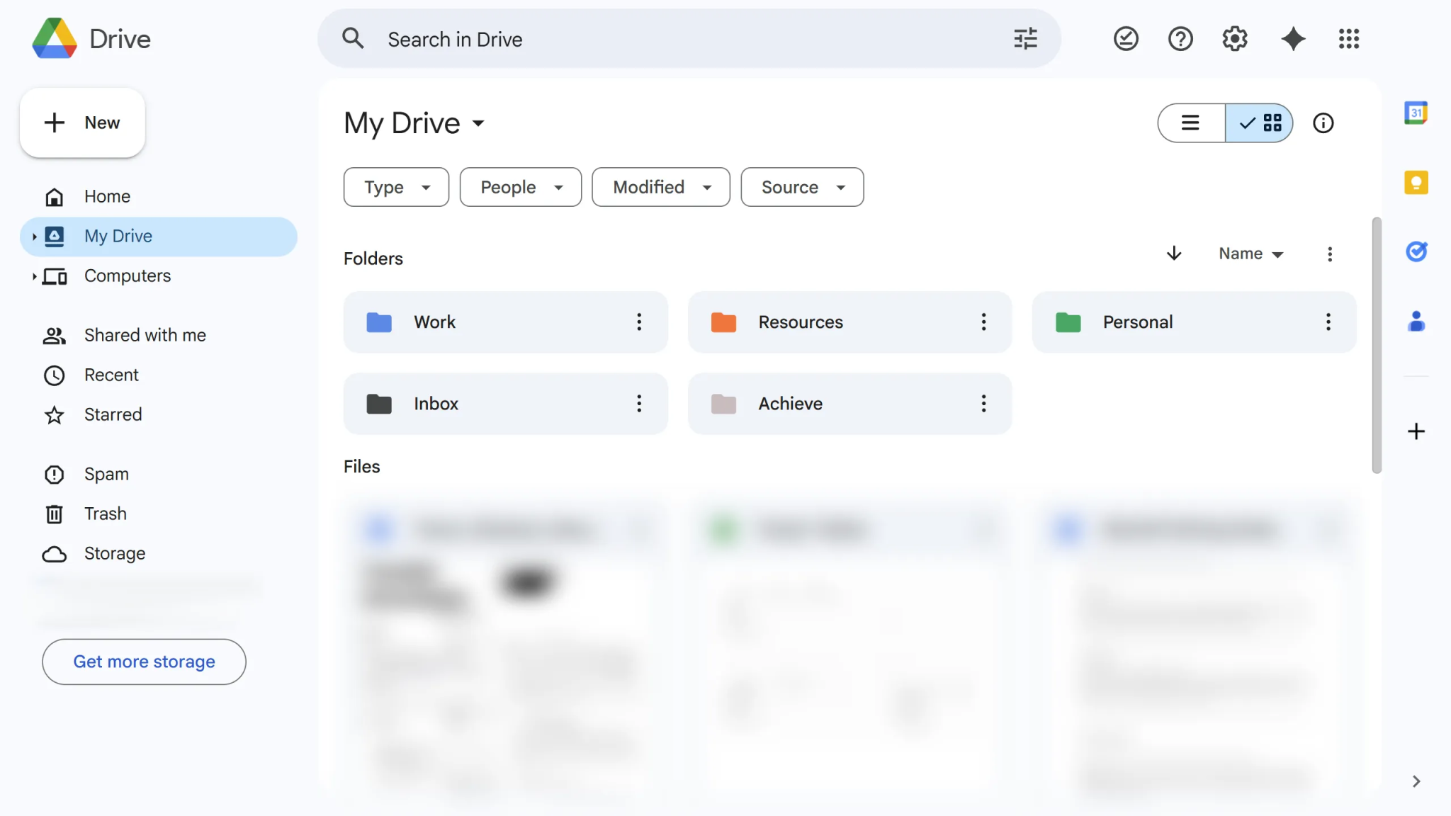 مجلدات مرمزة بالألوان في Google Drive.