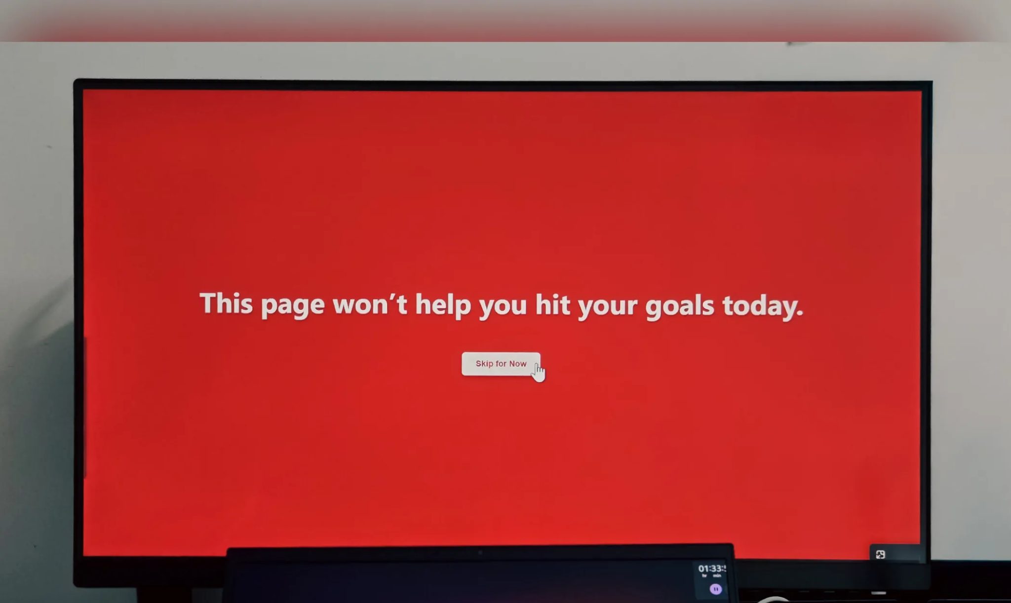 متصفح Edge مفتوح على شاشة.