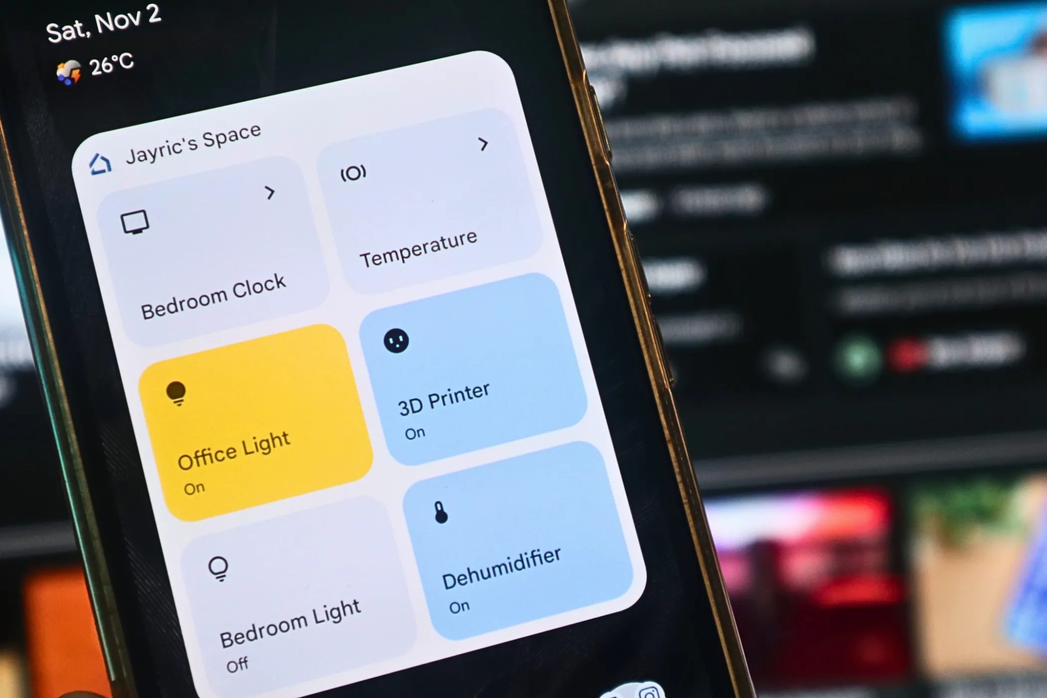 Using the Google Home widget on Pixel.