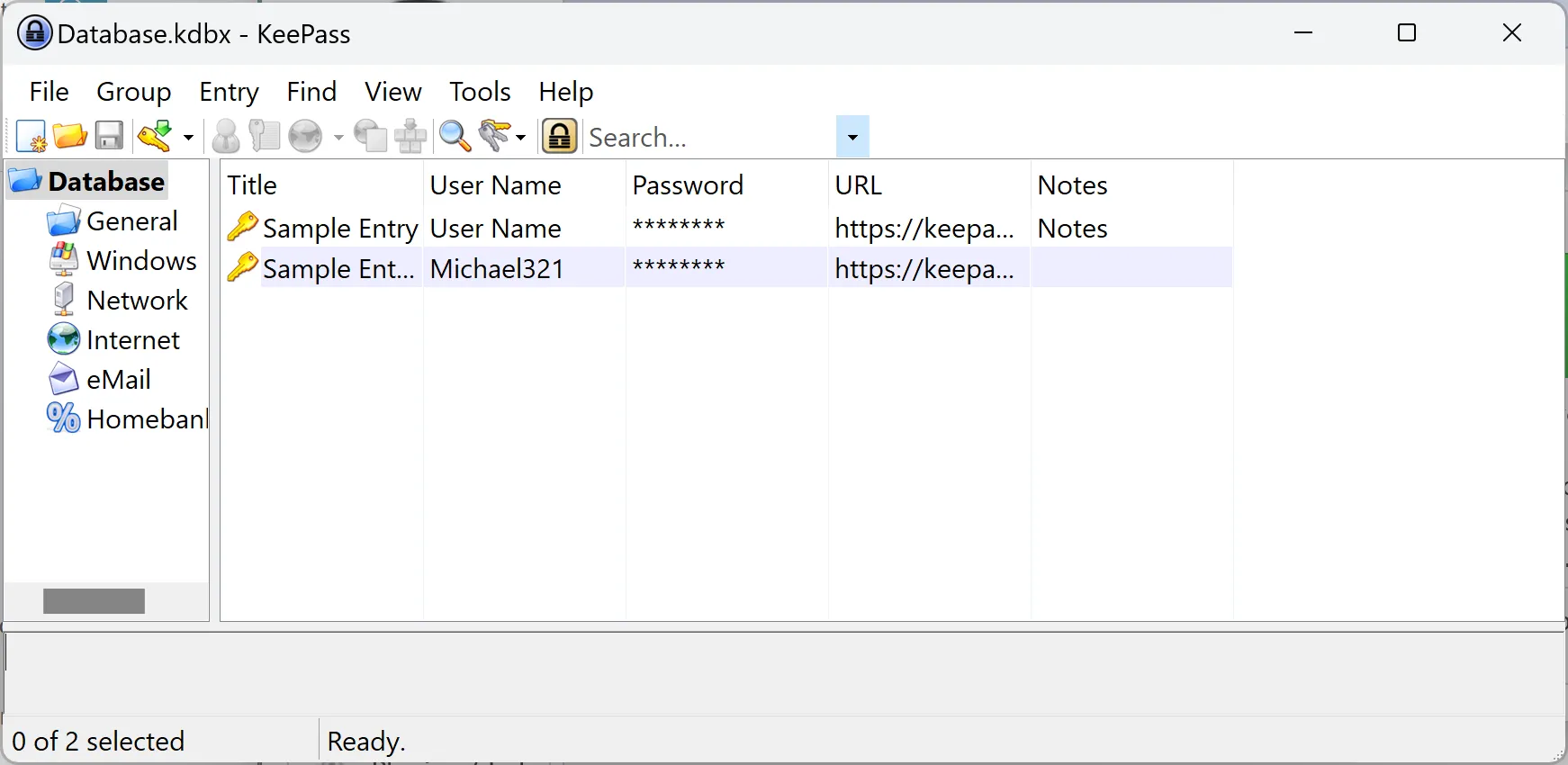 حفظ كلمات المرور الخاصة بي باستخدام قاعدة بيانات KeePass نموذجية