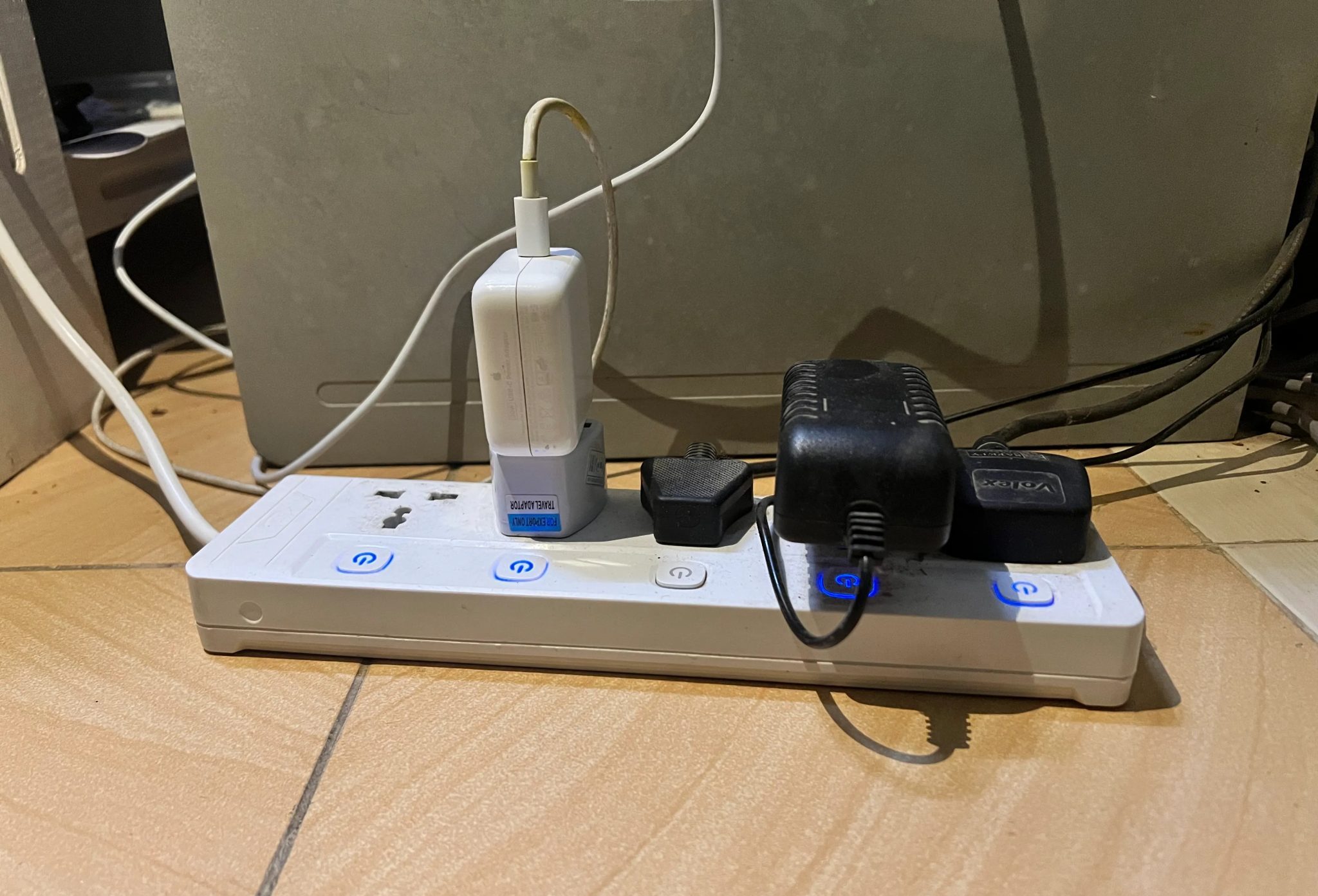 Using a smart power strip to connect all devices