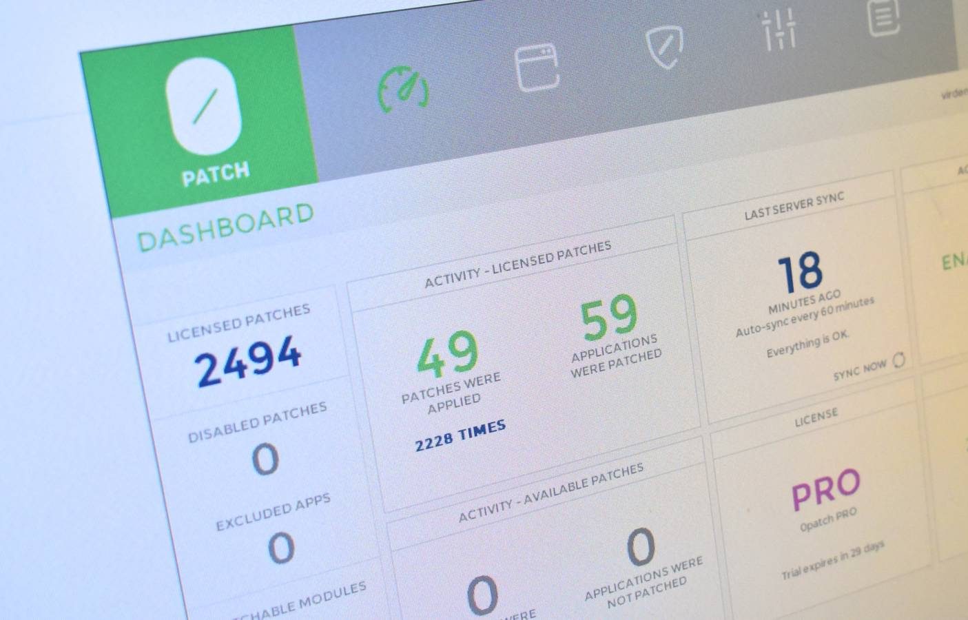 رفضت الترقية إلى Windows 11 وقمت بتحديث Windows 10 بنفسي: دليل شامل لتخصيص وتحسين أداء نظام التشغيل.
