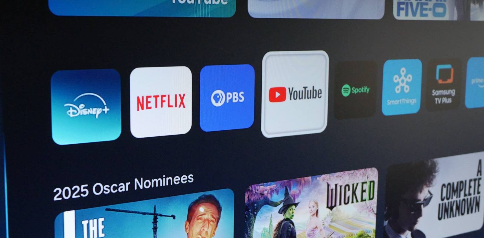 أشاهد أفلامًا وثائقية طبيعية بدقة 4K مجانًا طوال اليوم باستخدام تطبيق التلفزيون هذا: استمتع بتجربة مشاهدة فائقة الوضوح.