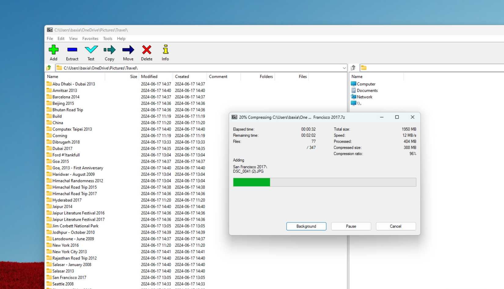 مجلد يتم ضغطه باستخدام برنامج أرشفة الملفات 7-Zip