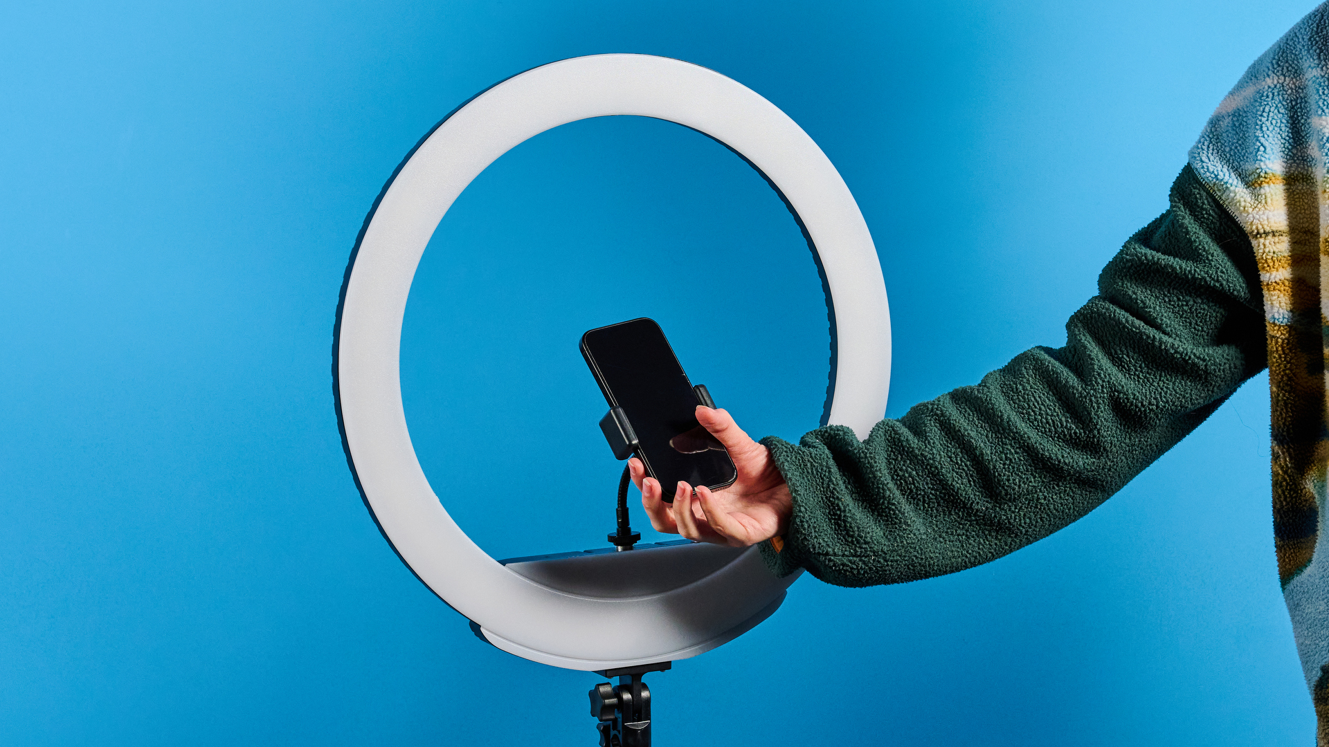 مصباح حلقي Westcott 18-inch Bi-Color LED Kit