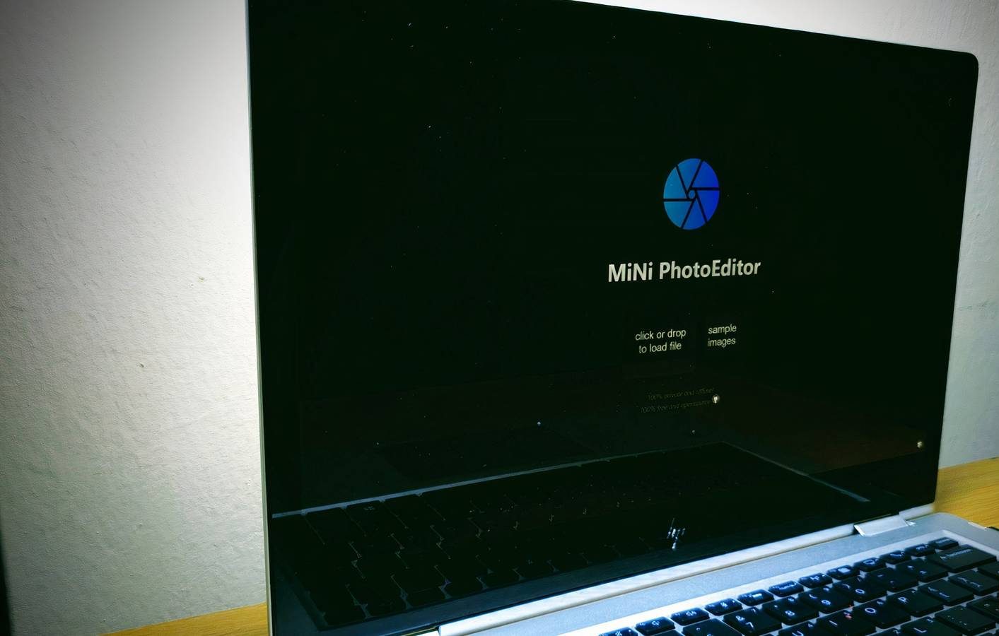 تطبيق مجاني وسريع لتحرير الصور على المتصفح: بديل فعال لبرنامج Photoshop