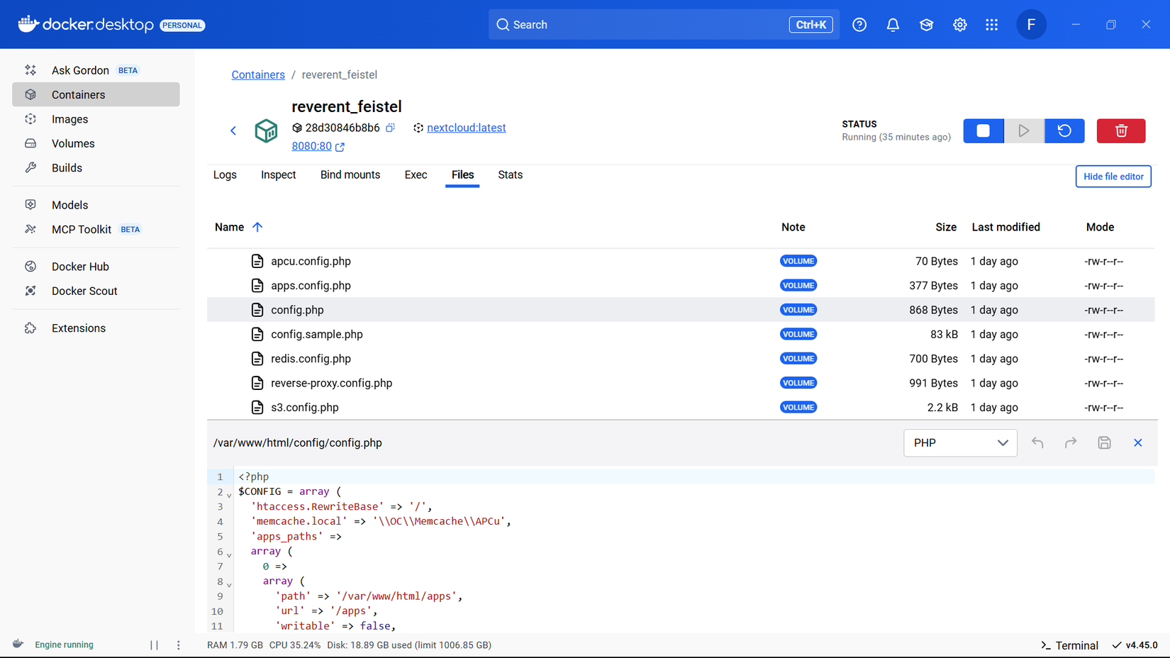 تحرير ملف تكوين في Docker