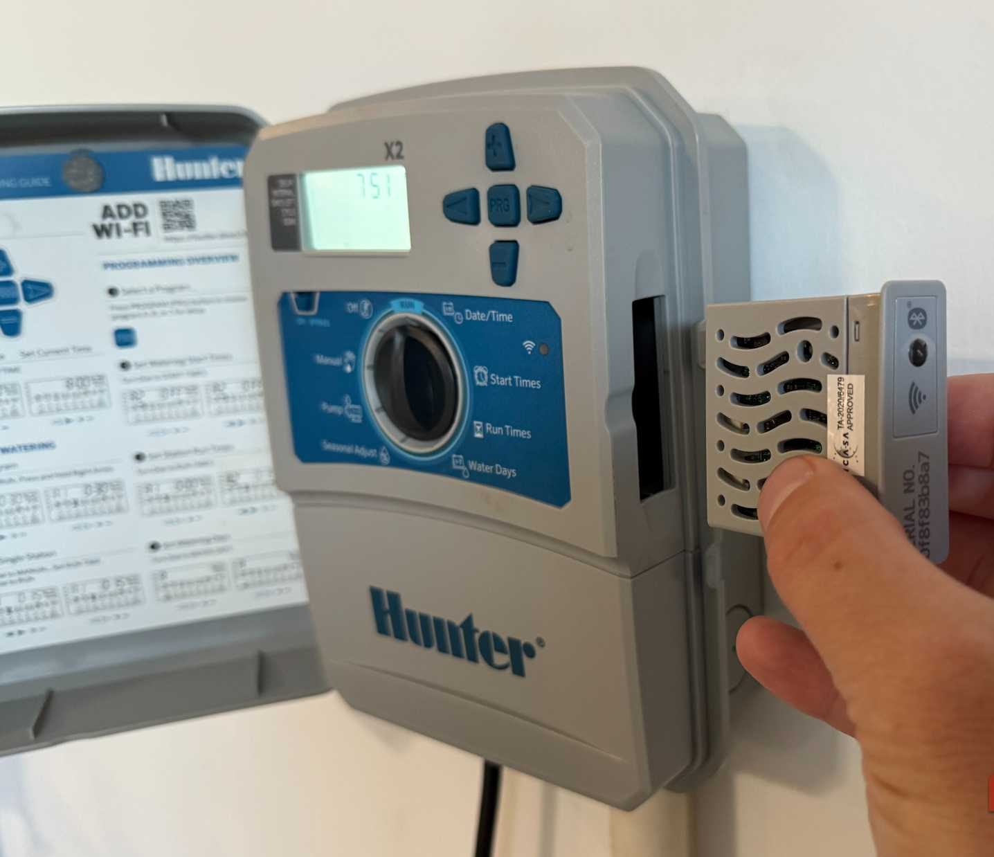 hunter hydrawise مع فتح الباب وإدخال وحدة تحكم Wi-Fi