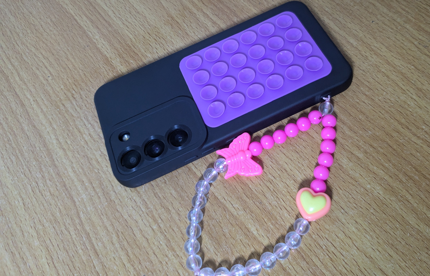 **تحسينات طفيفة تحدث فرقًا كبيرًا: كيف أجعل هاتف Android يبدو أفضل بكثير من الإعدادات الافتراضية**