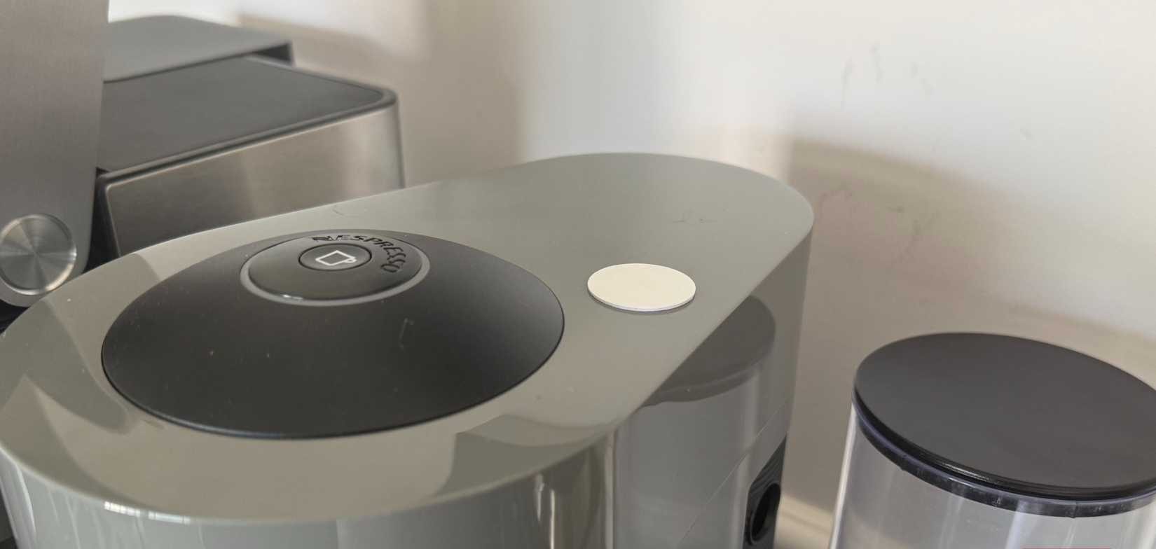 علامة NFC على ماكينة نسبريسو