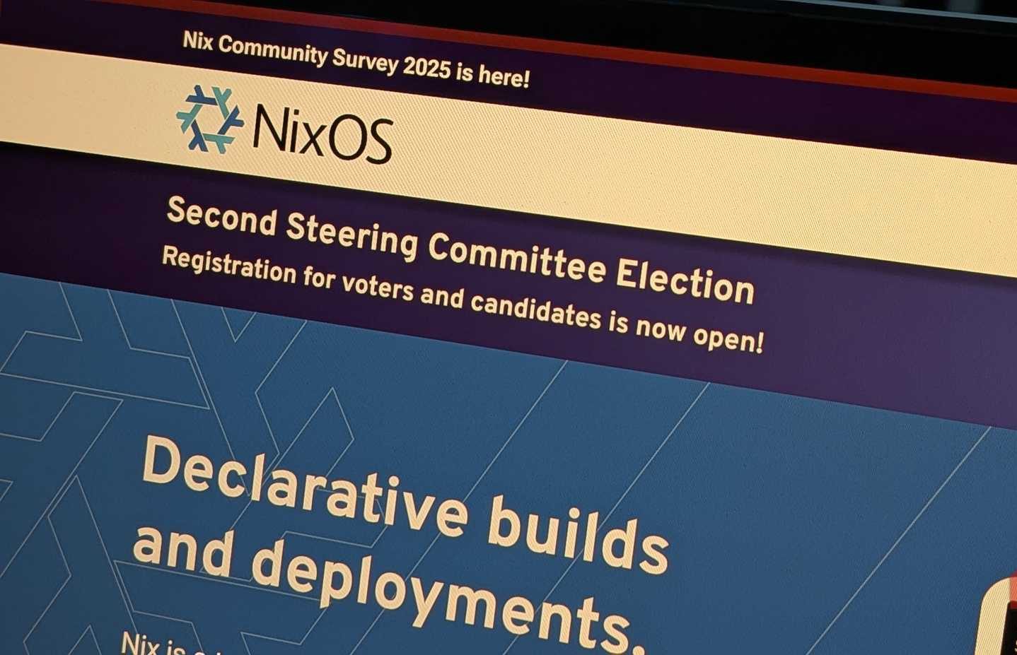 موقع NixOS مفتوح في متصفح.