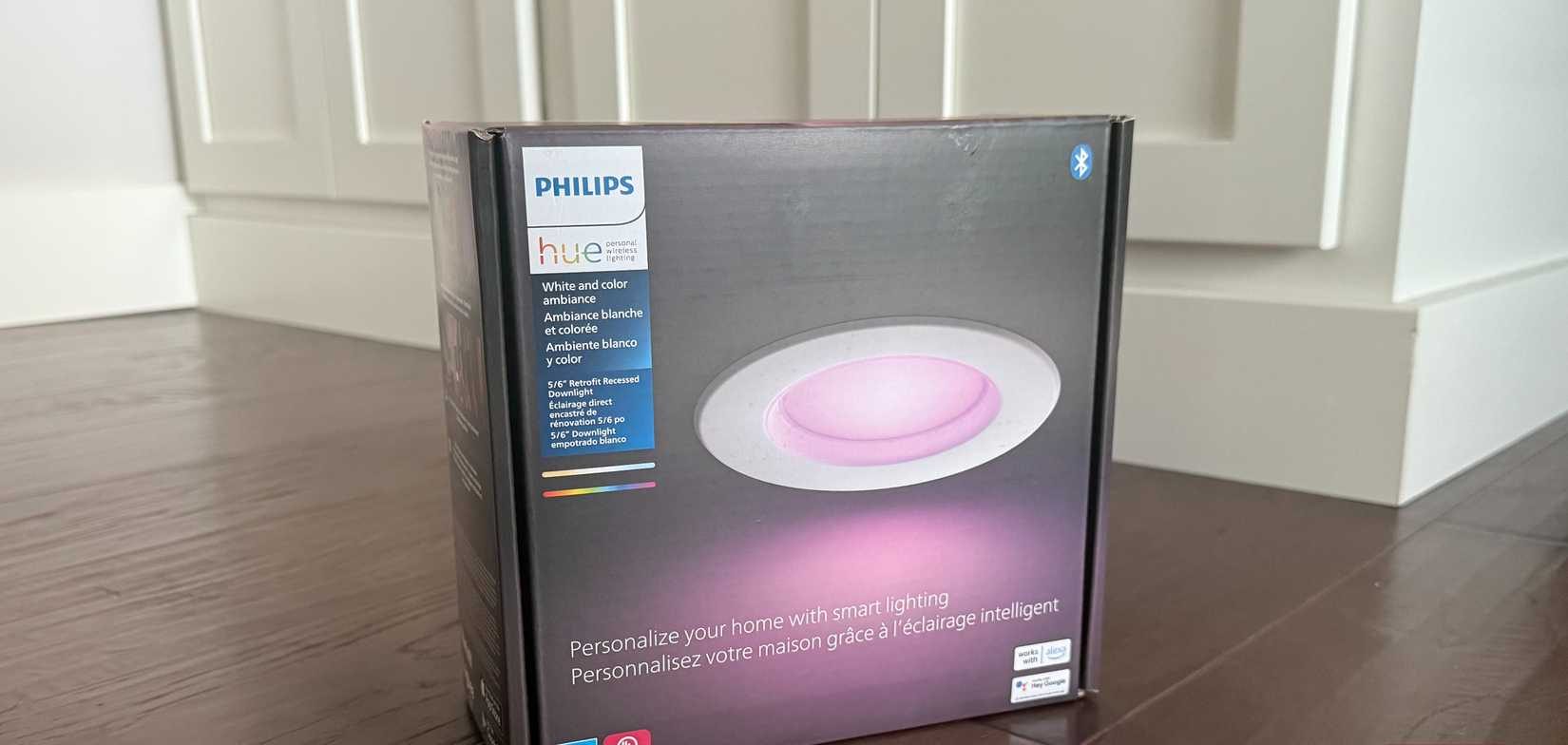 مصباح Philips hue معلب في صندوق