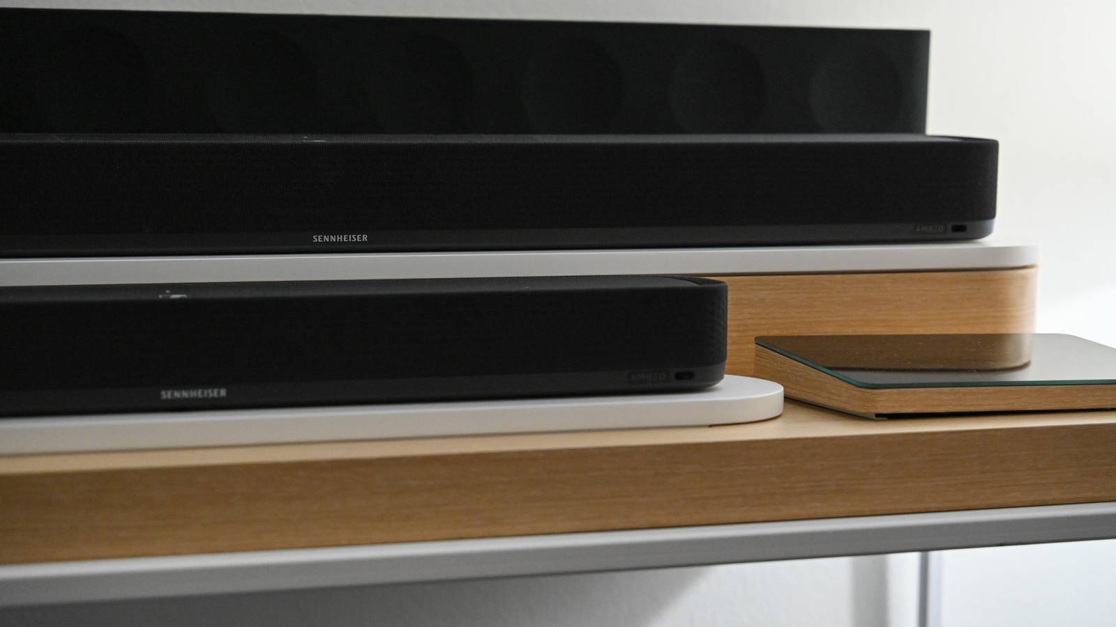 5 طرق لتحسين جودة صوت مكبر الصوت (Soundbar) الخاص بك فورًا: دليل الخبراء