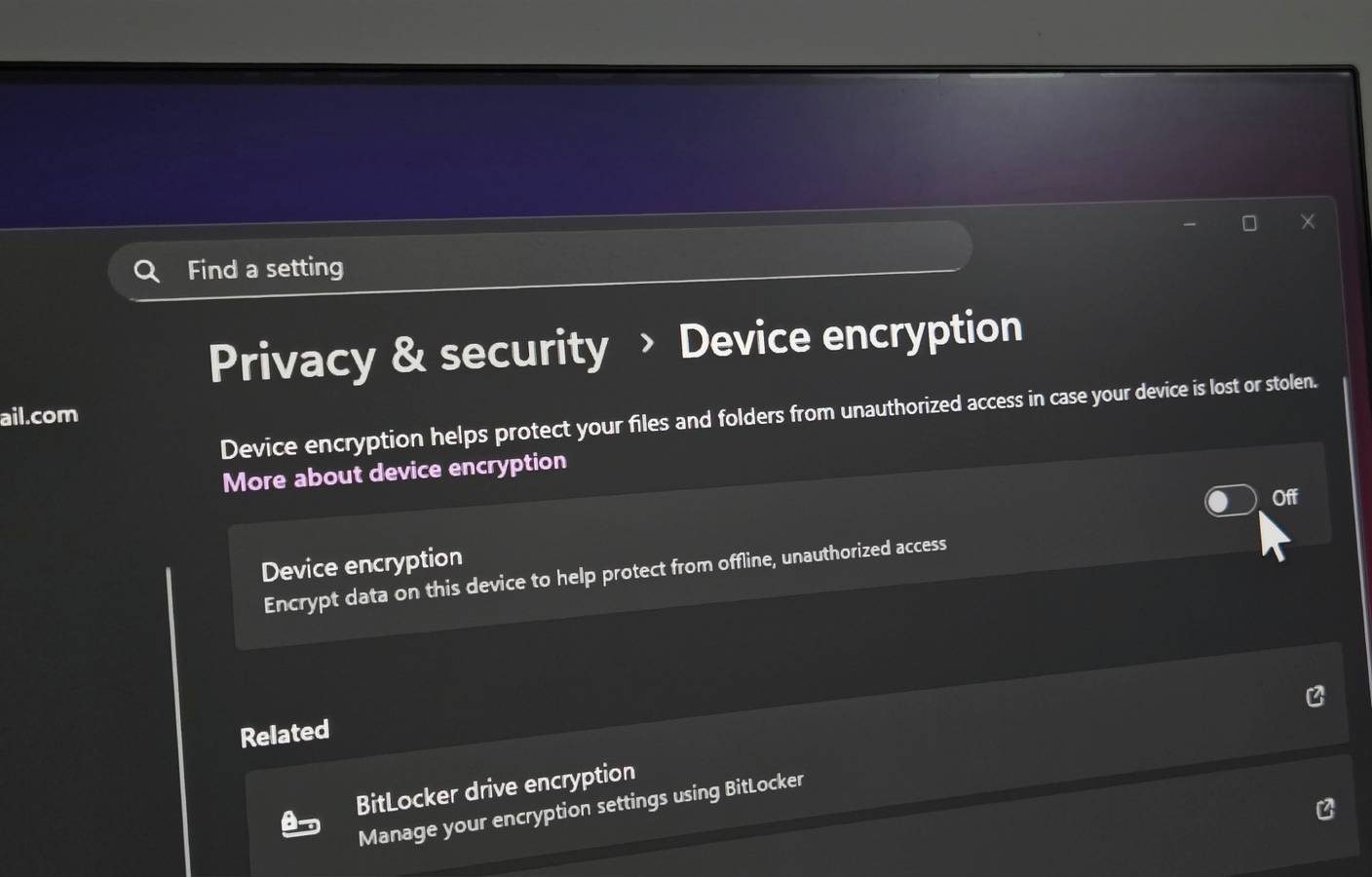 أربع مزايا أمنية في Windows قد تزيد من خطر تعرضك للاختراق: احذر هذه الثغرات