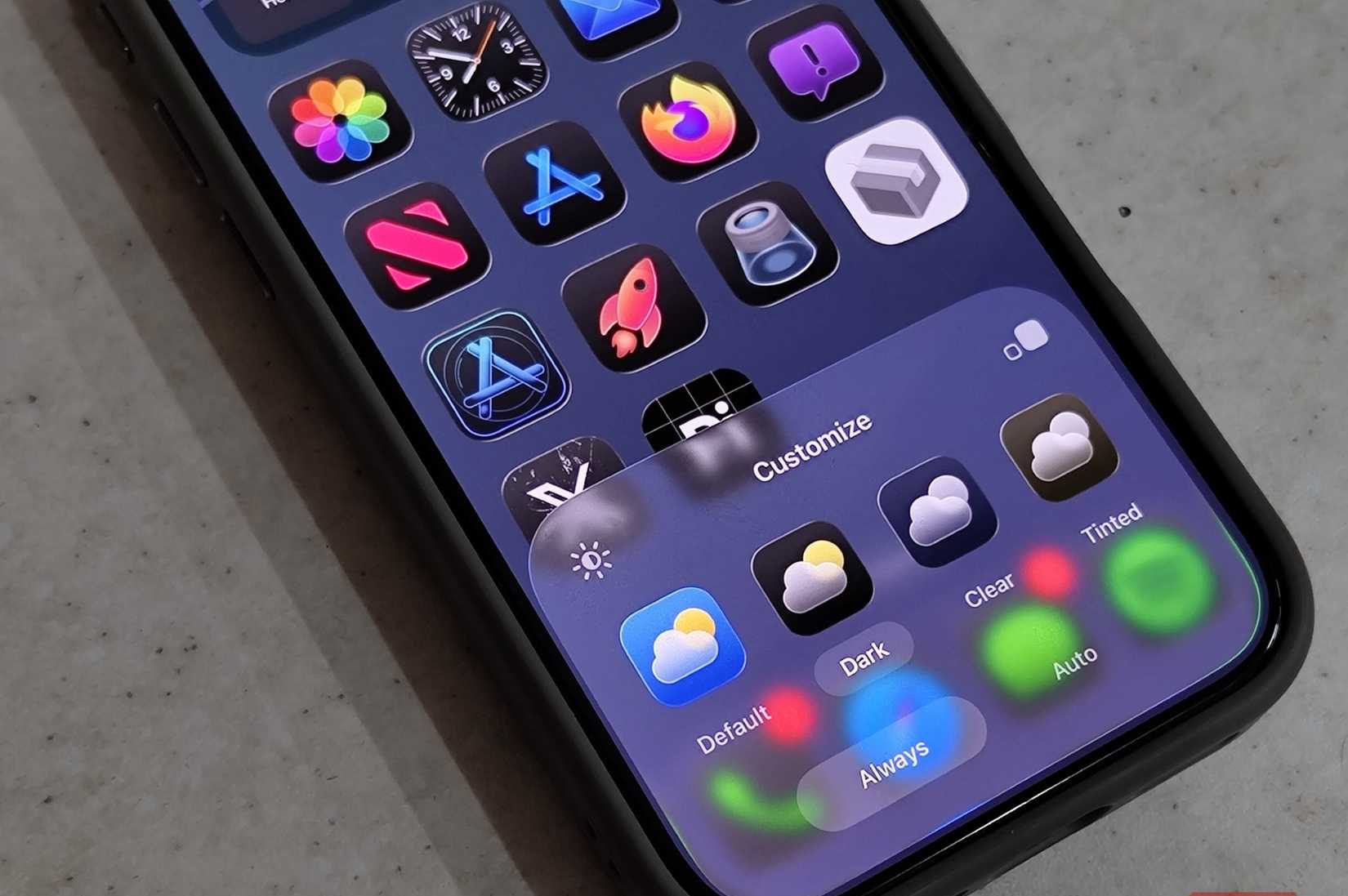 iPhone app icons customization 