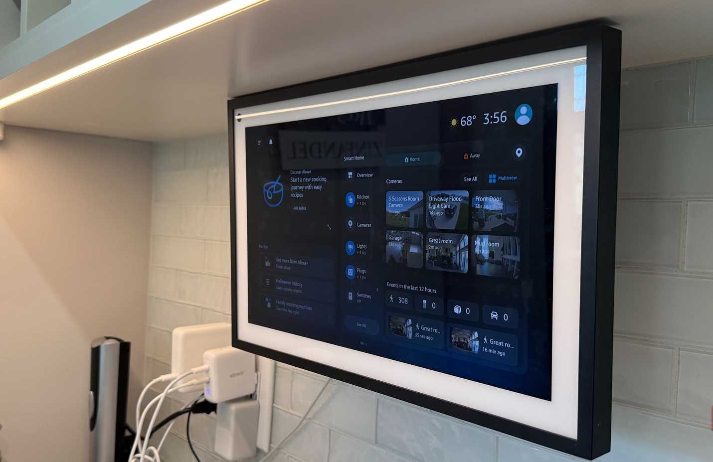 Echo Show 15 تحت الخزانة