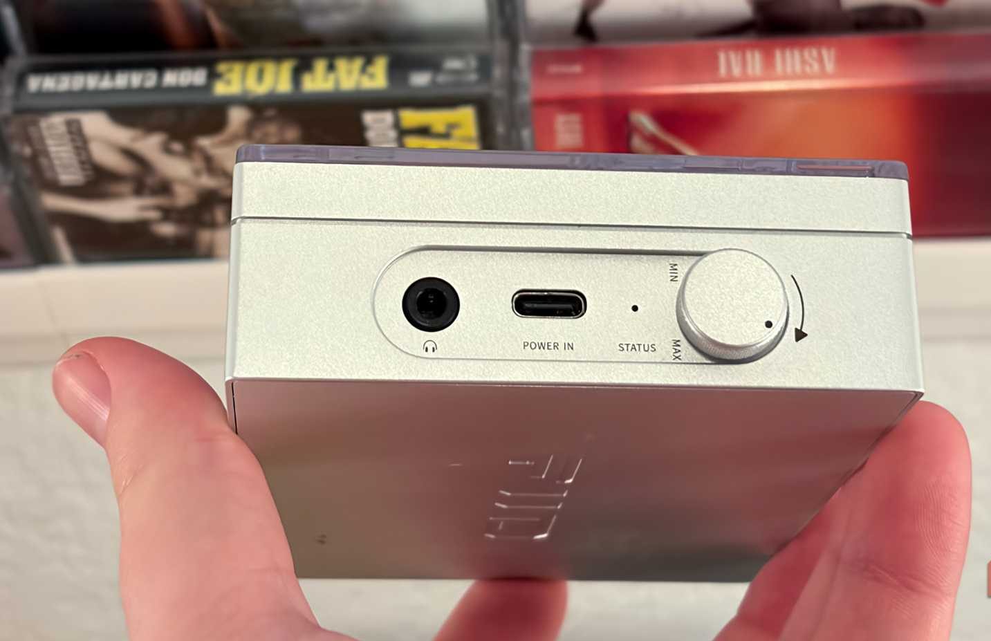 خيارات الاتصال في Fiio CP13.