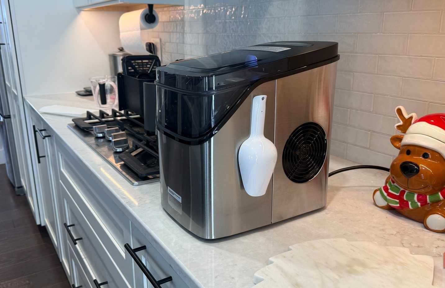 govee smart ice maker with magnetic mount scoop